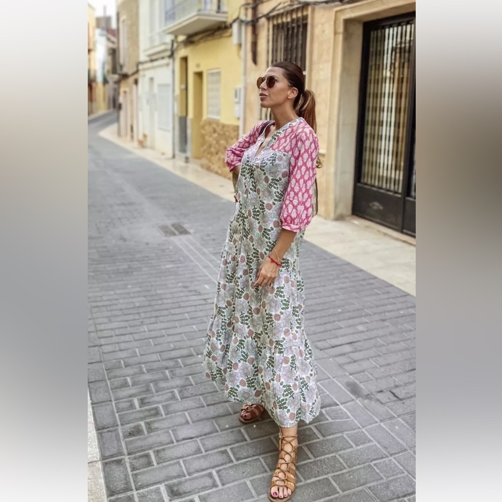 Zara Ecru Midi floral dress XS